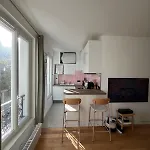Charming 2 Room Appartement