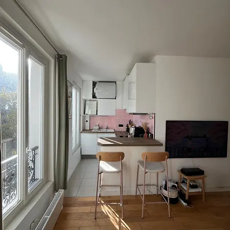 Charming 2 Apartment Paris